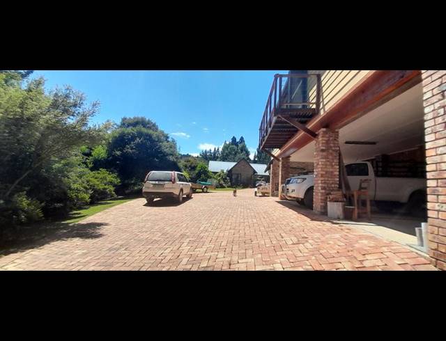FARM FOR SALE IN HOGSBACK